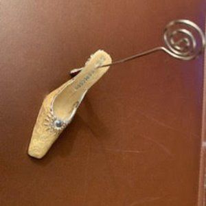 High heal photo / note / picture holder